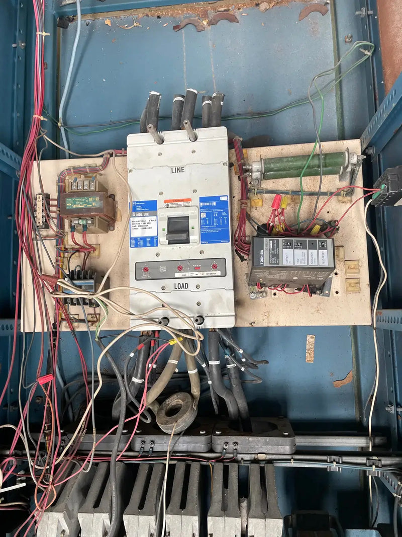 Toshiba MOIX7XLBF4C00-A Screw Compressor Motor Starter (450 HP, 460 Volts)