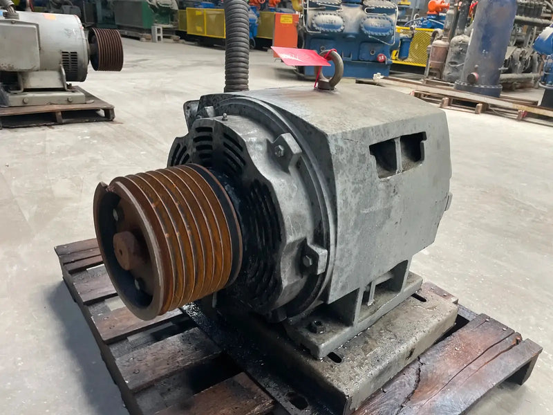 Motor de Inducción Eléctrico Trifásico Teco (75 HP, 1,775 RPM, 230/460 V)