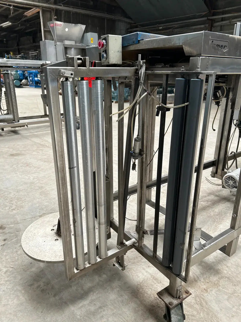 Sistema automático de envasado de hielo con llenado y sellado de forma 535 de Hamer Inc.