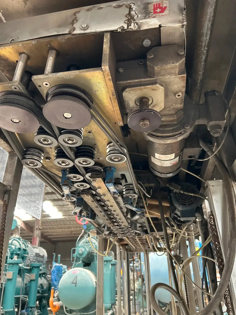 Sistema automático de envasado de hielo con llenado y sellado de forma 535 de Hamer Inc.