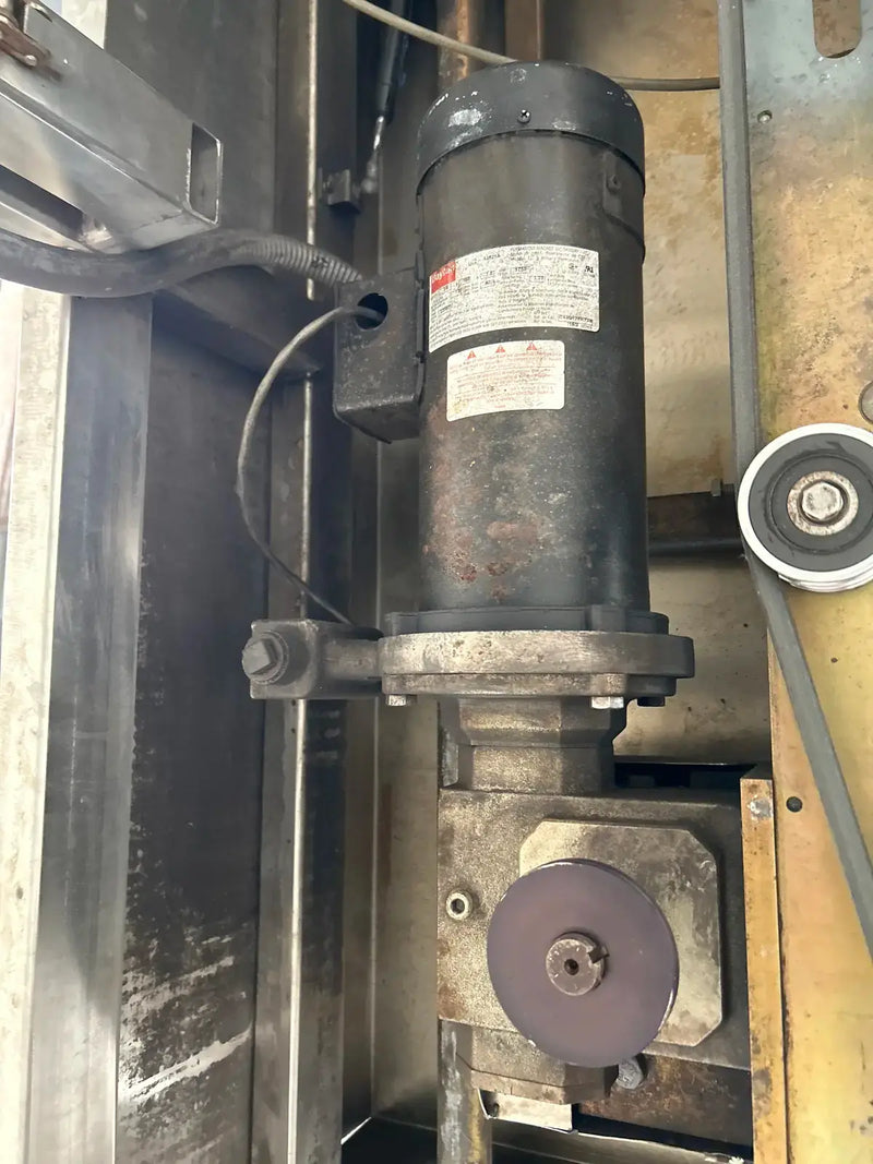 Sistema automático de envasado de hielo con llenado y sellado de forma 535 de Hamer Inc.