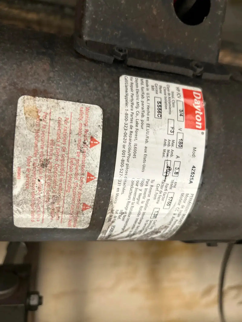 Sistema automático de envasado de hielo con llenado y sellado de forma 535 de Hamer Inc.