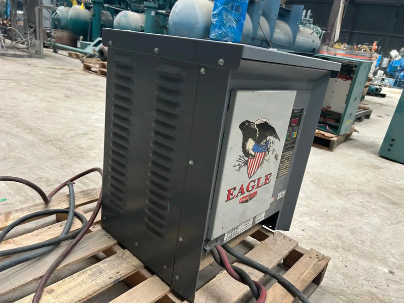 Cargador de batería Power Factor 3PFE18B-1050EMEP