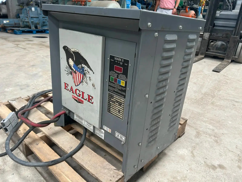 Cargador de batería Power Factor 3PFE18B-1050EMEP