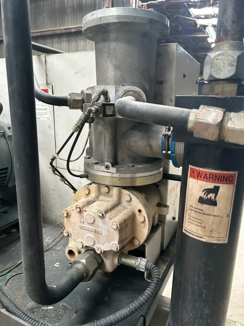 Compresor de aire de tornillo Ingersoll Rand EP25-ESP (25 HP, 91 CFM)