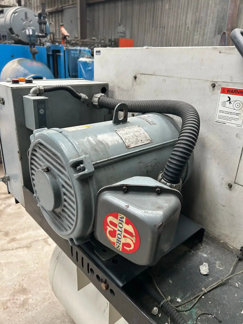 Compresor de aire de tornillo Ingersoll Rand EP25-ESP (25 HP, 91 CFM)