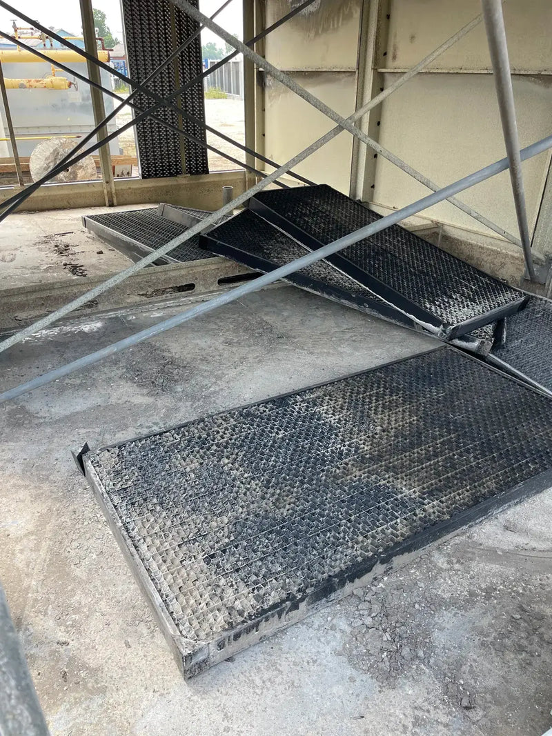 Evapco ATC-1915E-1G Evaporative Condenser (957.5 Nominal Tons, 2 Motors, 1 Tower Unit)