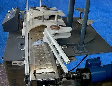 Sistema de llenado rotativo volumétrico de presión temporizada de 4 cabezales