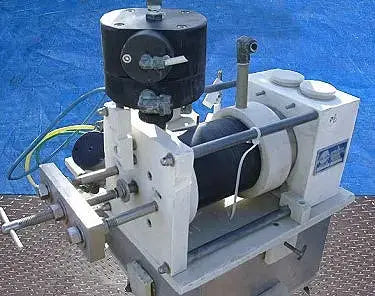 Rutherford/Akra-Pak Pneumatic Filler