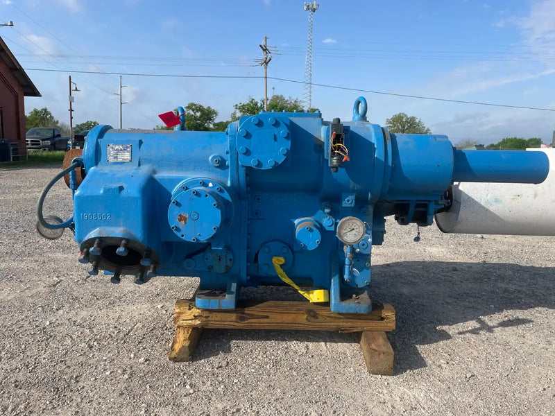 M&M 268121594 Rotary Screw Compressor Package ( 268 121594 , 350 HP)