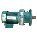 Motor con accionamiento