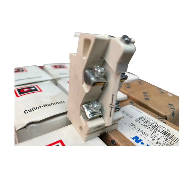 Contacto auxiliar de control Cutler-Hammer