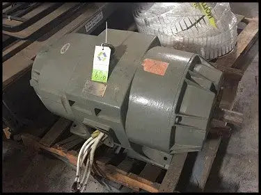 Siemens 460V Electric Motor - 400 HP