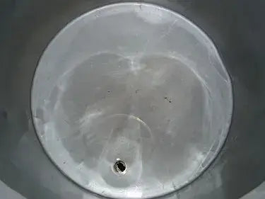 Tanque de carcasa única: 130 galones