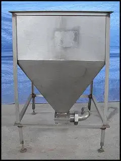 Tolva de embudo de acero inoxidable - 40 galones