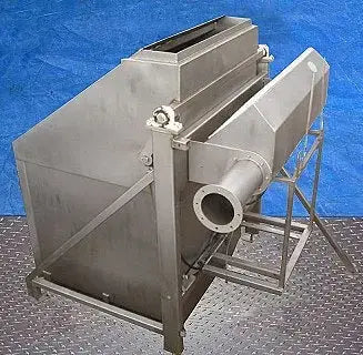 Tomco2 Hydraulic Tote Dumper