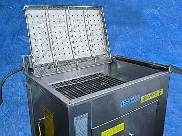 Freidora de donuts eléctrica de acero inoxidable DCA sin usar