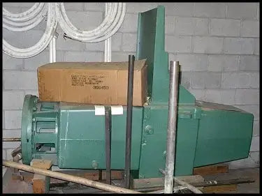 Unused Lightnin 80 Series Top-Entering Agitator Gear Box
