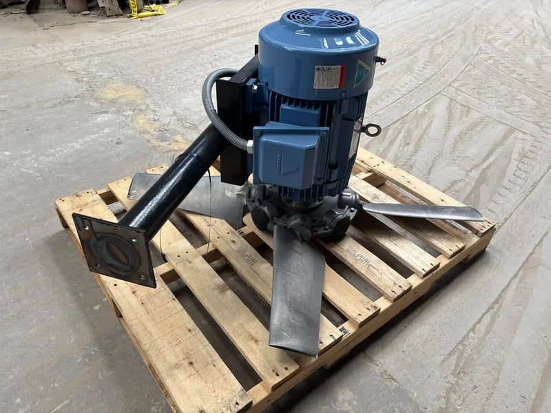Hyundai Crown Triton Motor With Fan Package (10 HP)