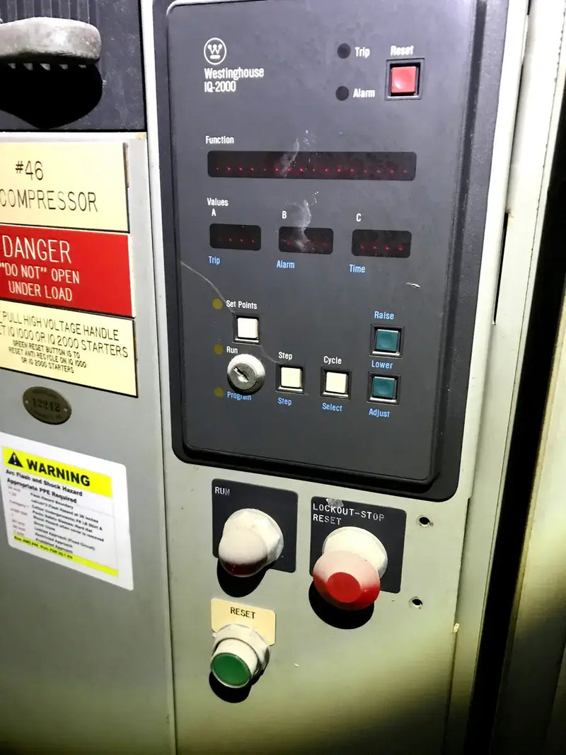 Control de motor de media tensión Westinghouse Ampgard - 700 HP