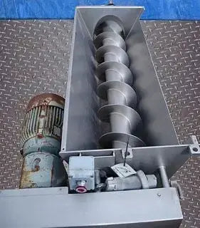 Transportador de tornillo sin fin Wolfking Danmark con tolva