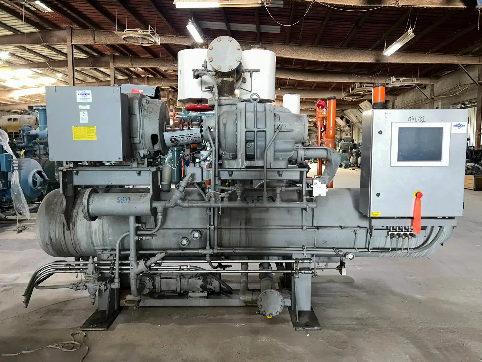 Gea Model R GEA 230GL Rotary Screw Compressor Package (GEA R-52, 350 HP, 460 V)