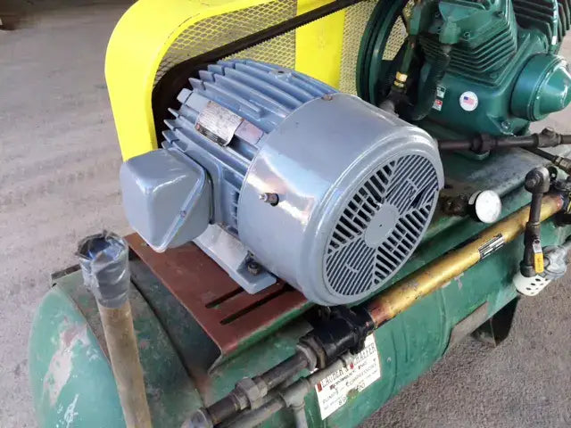 Compresor de aire Champion de 2 etapas - 15 HP