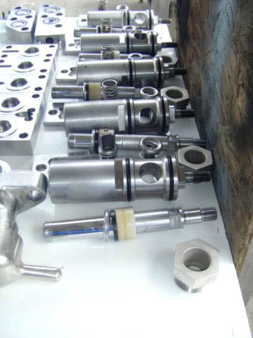1990 APV Crepaco 5DD Homogenizer - 1800 PSI APV Crepaco 
