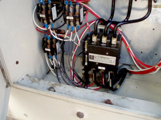 1990 McQuay Roof Mounted Air Conditioner – 30 Tons McQuay 