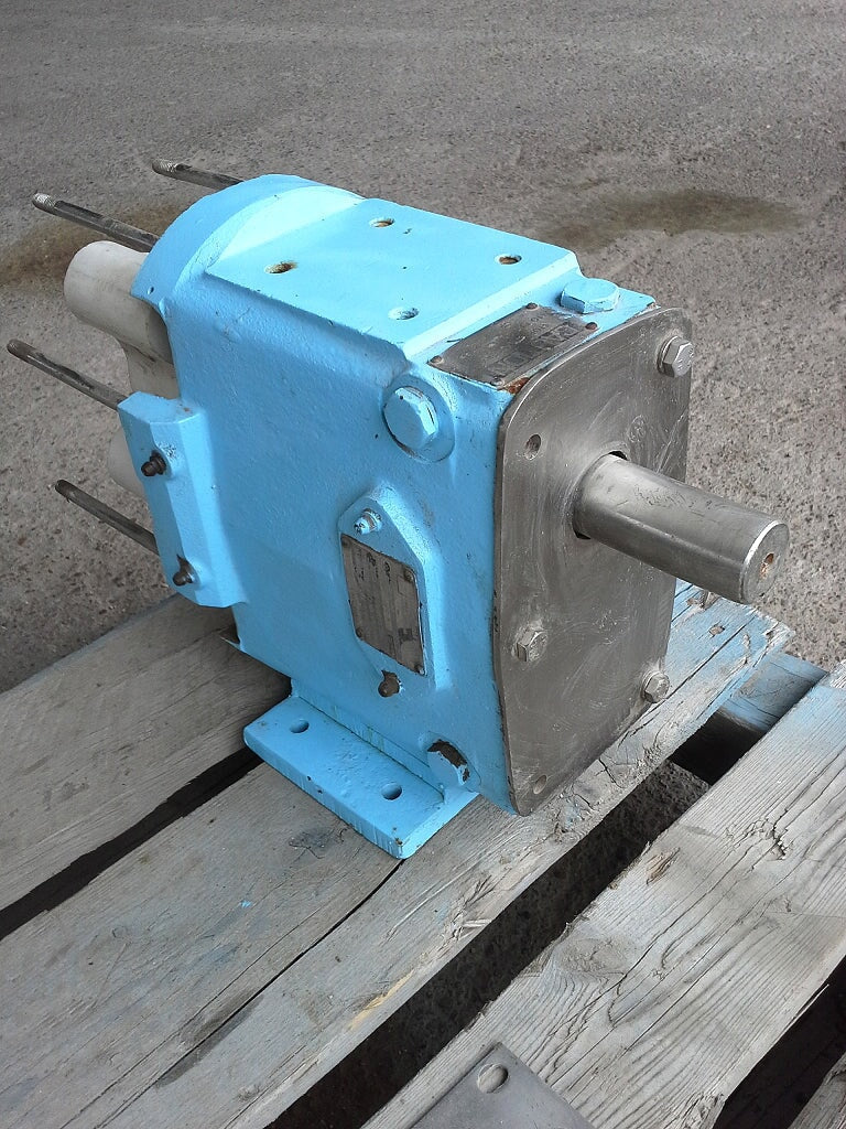 1990 Waukesha 4050 Positive Displacement Pump Waukesha 
