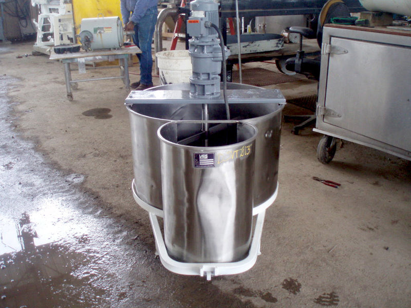 1996 Stainless Steel Double Tank with Mixer – 88.4 Gallons Genemco 