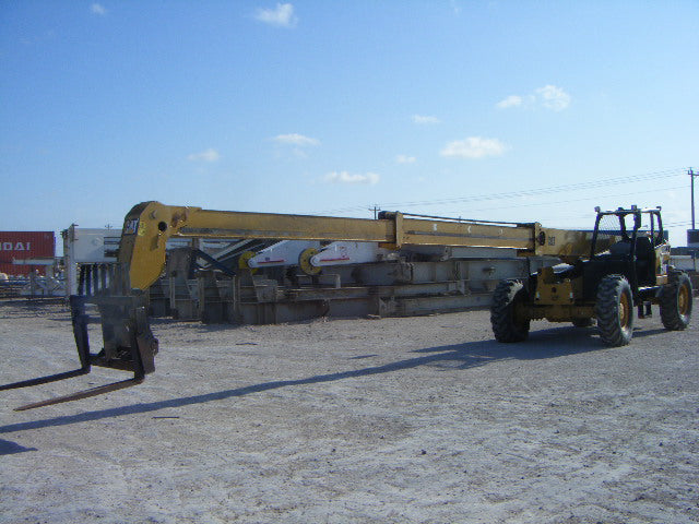 2005 Caterpillar 9,000 Lb. 4x4x4 Diesel Telescopic Telehandler Forklift Caterpillar 