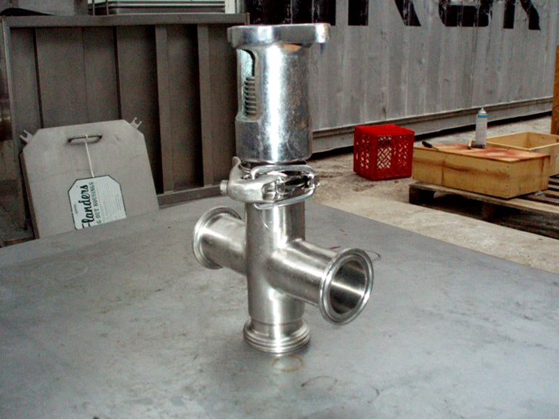 3-Way Stainless Steel Screw Compression Valve Not Specified 