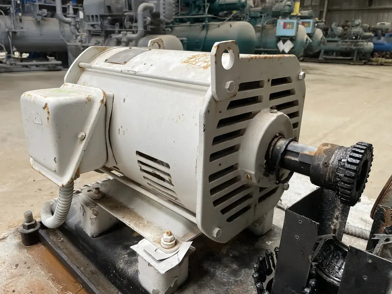 Motor de CA MagneTek Century (25 HP, 1750 RPM, 208-230/460 V)