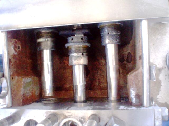 APV Crepaco 3DL Homogenizer - 2000 PSI APV Crepaco 