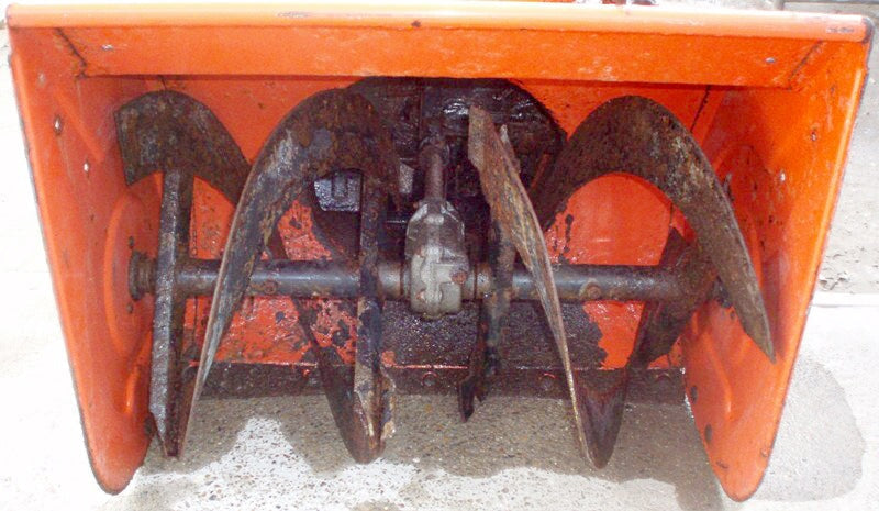 Ariens ST8 Gas Powered Snow-blower – 24 in. Ariens 