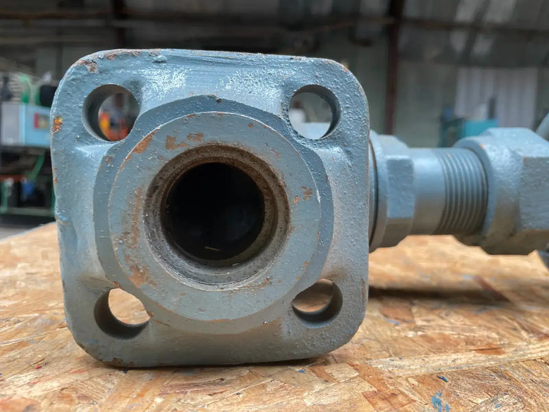 Vilter Ammonia Hand Shut-Off Flanged Expansion Valve (1-1/2")