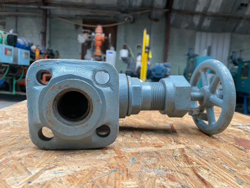 Vilter Ammonia Hand Shut-Off Flanged Expansion Valve (1-1/2")