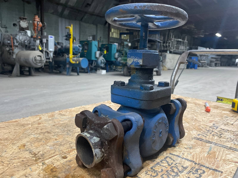 Wolf-Linde 5847 Globe Shut-Off Valve with Flanges (2")