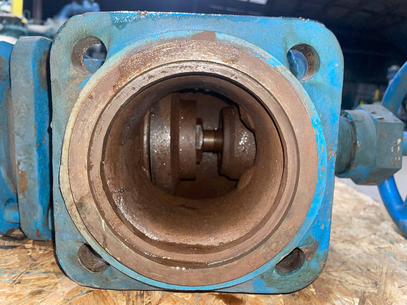 Vilter K12152A Angle Shut-Off Valve with Flanges (4")
