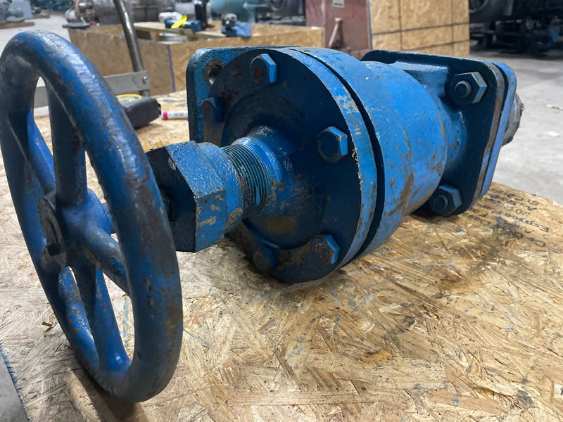 Vilter K12152A Angle Shut-Off Valve with Flanges (4")