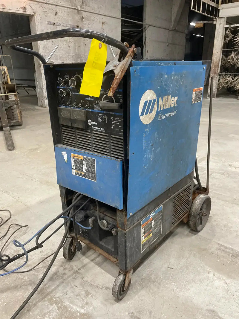 Soldadora Miller Syncrowave 250 CC CA/CC
