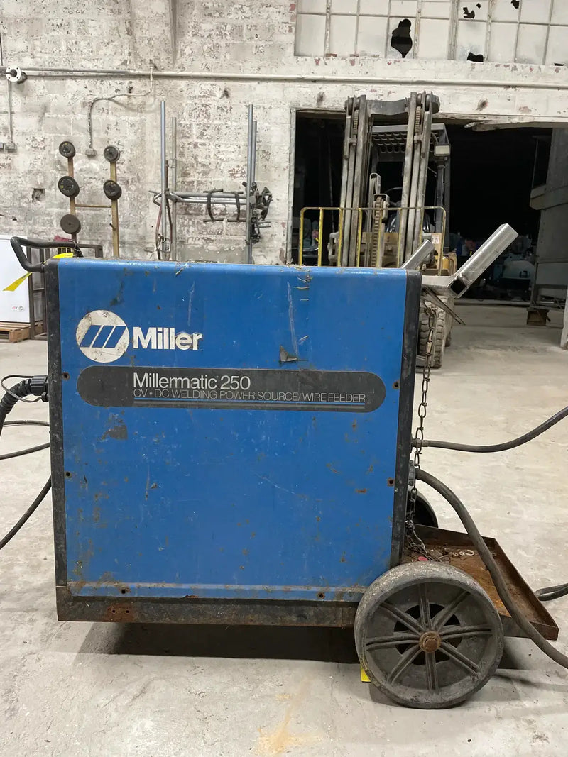 Soldadora con alimentador de alambre Miller Micromatic 250 CV-DC