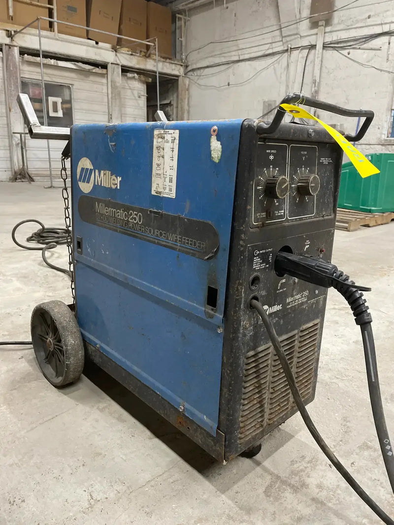 Soldadora con alimentador de alambre Miller Micromatic 250 CV-DC