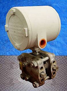 Bristol Babcock Inc. Signature Differential Pressure Transmitter Bristol Babcock Inc. 