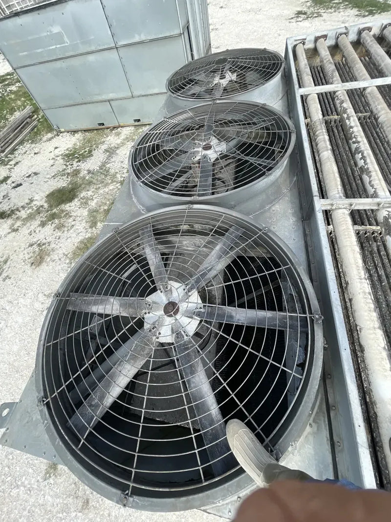 BAC CXV 466 Evaporative Condenser (2360 Package Nominal Tons, 10 HP Motors, 4 Tower Units)