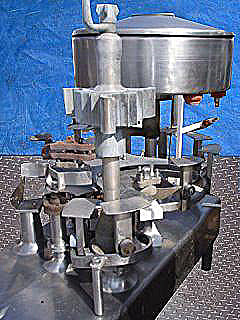 Cherry-Burrell 8-Head Rotary Filler Cherry-Burrell 