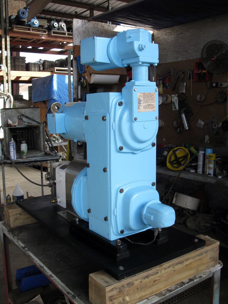 Crepaco R2R Positive Displacement Pump (1 HP, 6 GPM Max)
