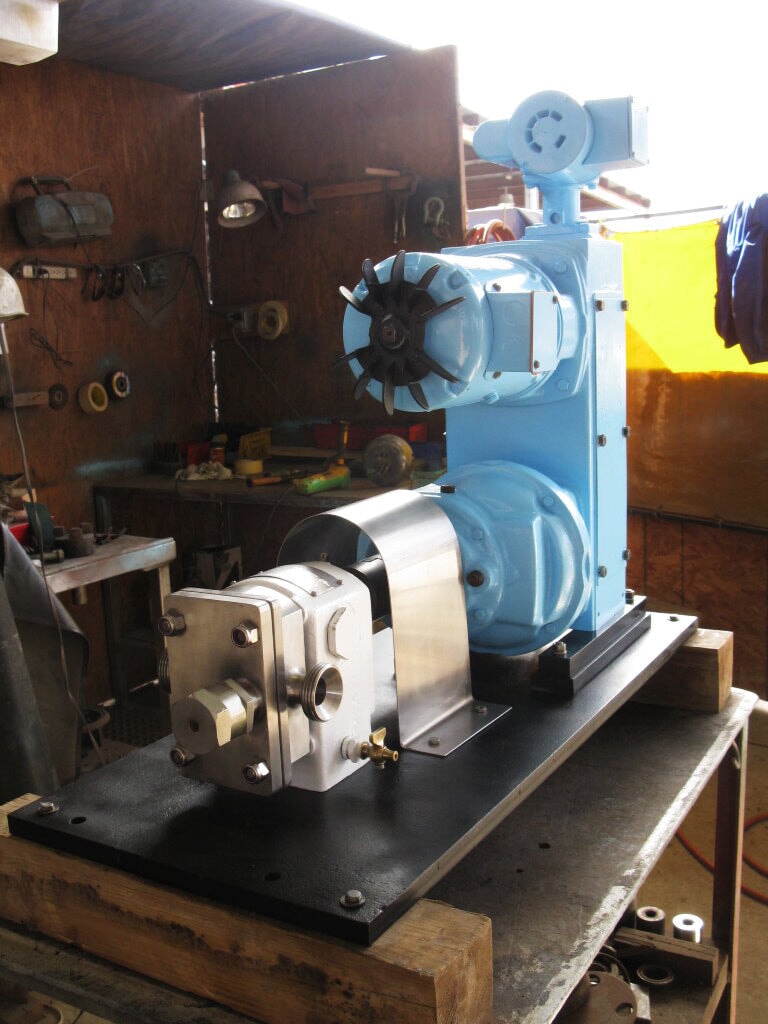 Crepaco R2R Positive Displacement Pump (1 HP, 6 GPM Max)