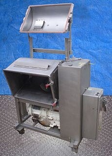 Custom MetalCraft Single Ribbon Blender with Vacuum Option – 3 Cu. Ft. Custom Metal Craft 